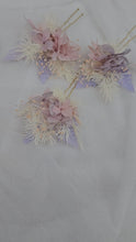 Load and play video in Gallery viewer, Preserved flowers bobby pin large x 3 blush pastel colours
