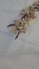 Load and play video in Gallery viewer, Preserved flowers bobby pin large x 3 nude &amp; brown
