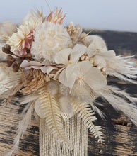 Load image into Gallery viewer, Boho style corsage &amp; matching buttonhole
