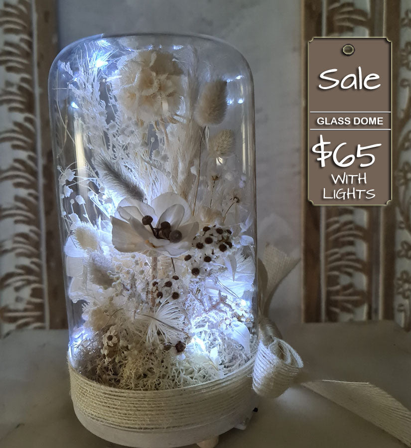 Medium Size Everlasting flowers - Boho Style Glass dome