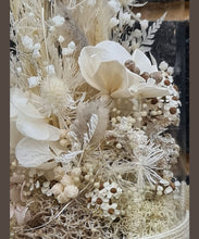 Load image into Gallery viewer, Medium Size Everlasting flowers - Boho Style Glass dome
