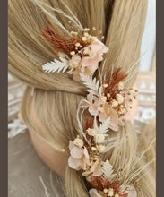 Load image into Gallery viewer, Rustic style - everlasting flowers bobby pins x 5
