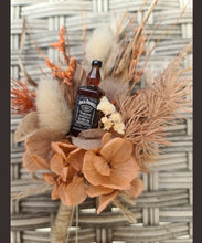 Load image into Gallery viewer, Rustic style buttonhole with Jack Daniels
