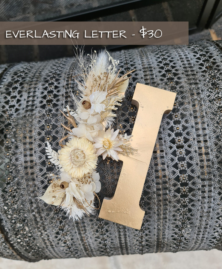 Preserved Everlasting flowers letter H - 15cm -  White &  Antique Gold