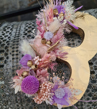 Load image into Gallery viewer, Preserved Everlasting flowers letter B - 15cm - Gold &amp; purple
