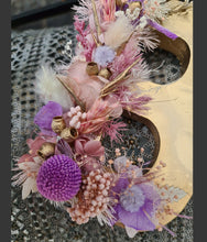 Load image into Gallery viewer, Preserved Everlasting flowers letter B - 15cm - Gold &amp; purple
