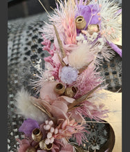 Load image into Gallery viewer, Preserved Everlasting flowers letter B - 15cm - Gold &amp; purple
