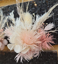 Load image into Gallery viewer, Preserved flowers bobby pin large x 3 blush
