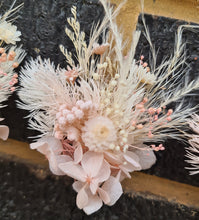 Load image into Gallery viewer, Preserved flowers bobby pin large x 3 blush
