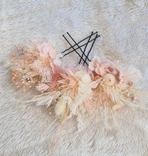Load image into Gallery viewer, Preserved flowers bobby pin large x 3 blush
