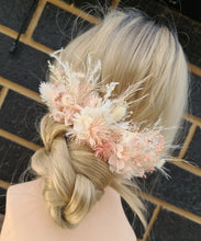 Load image into Gallery viewer, Preserved flowers bobby pin large x 3 blush
