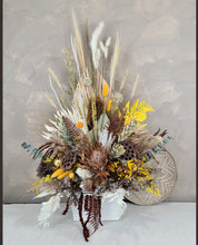 Load image into Gallery viewer, X - Natives &amp; preserved flowers
