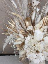 Load image into Gallery viewer, X - Everlasting flowers champagne gold &amp; white
