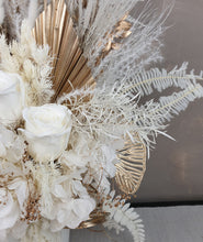 Load image into Gallery viewer, X - Everlasting flowers champagne gold &amp; white
