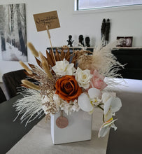 Load image into Gallery viewer, X - Real touch flower arrangement
