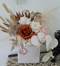 Load image into Gallery viewer, X - Real touch flower arrangement
