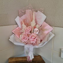 Load image into Gallery viewer, X - Graduation Everlasting flower bunch
