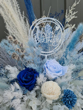 Load image into Gallery viewer, X - Preserved flowers in blue
