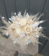 Load image into Gallery viewer, X - Boho everlasting flowers centerpiece
