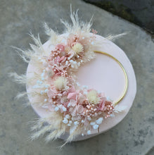 Load image into Gallery viewer, X - Everlasting flowers cake hoop in pink
