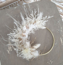 Load image into Gallery viewer, X - Everlasting flowers cake hoop
