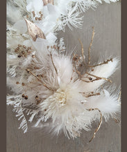 Load image into Gallery viewer, X - Everlasting flowers cake hoop
