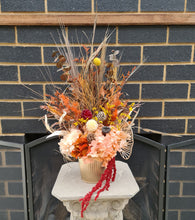 Load image into Gallery viewer, X - Everlasting flowers in orange tones

