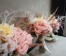 Load image into Gallery viewer, X - Bridesmaids bouquet - silk

