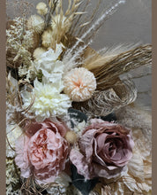 Load image into Gallery viewer, X - Mr &amp; Mrs (Bride &amp; Groom) table flowers
