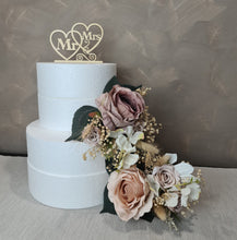 Load image into Gallery viewer, X - Wedding cake flowers
