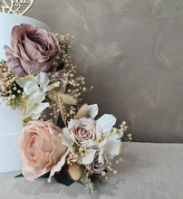 Load image into Gallery viewer, X - Wedding cake flowers
