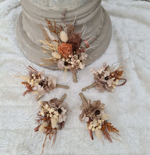 Load image into Gallery viewer, X - Everlasting flowers rustic buttonholes
