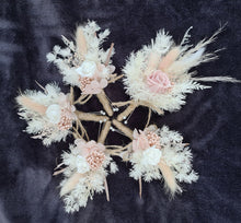 Load image into Gallery viewer, X -Preserved buttonholes - blush
