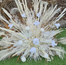 Load image into Gallery viewer, X - Everlasting arbour flowers
