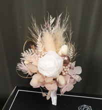 Load image into Gallery viewer, X - Preserved mini rose buttonhole
