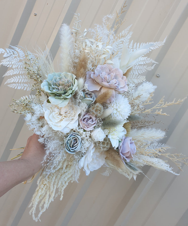 X - Bridal bouquet sage & neutral tones