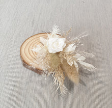 Load image into Gallery viewer, X - Bridal comb &amp; grooms buttonhole
