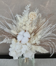Load image into Gallery viewer, X -Engagement centerpieces - Boho neutral style

