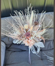 Load image into Gallery viewer, X - Preserved roses bridesmaids bouquets
