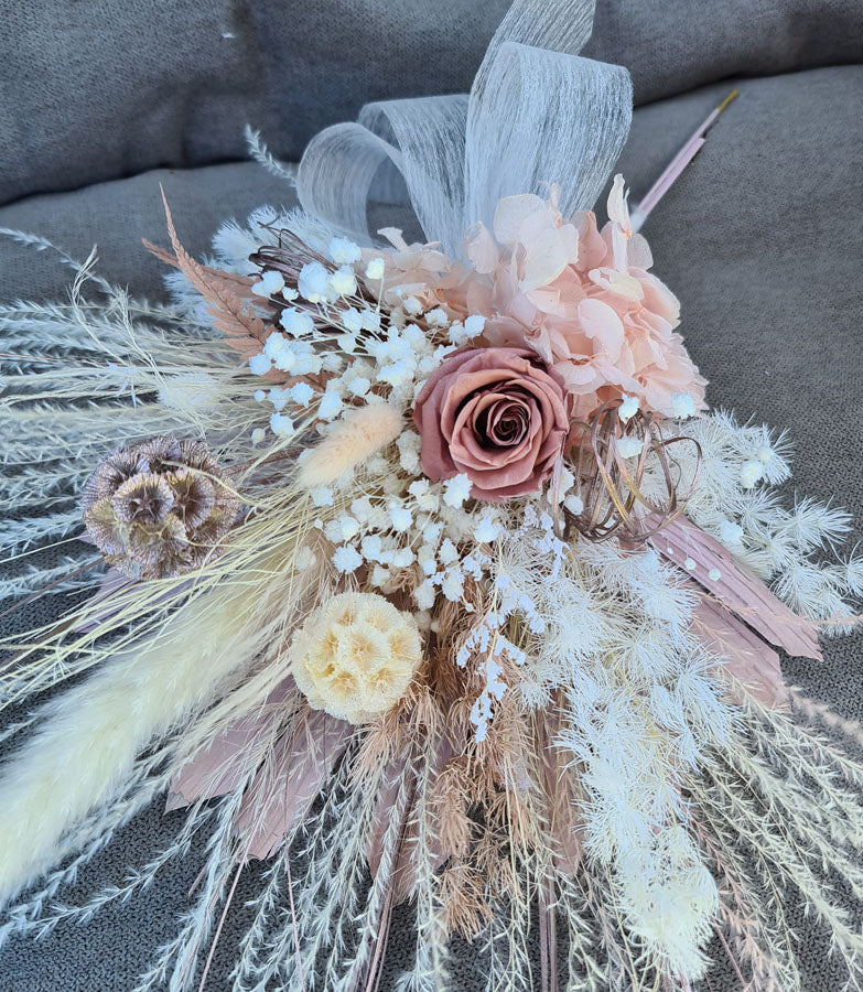 X - Preserved roses bridesmaids bouquets