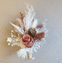 Load image into Gallery viewer, X - Everlasting flowers rustic buttonholes
