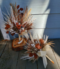 Load image into Gallery viewer, X - Preserved bridesmaids bouquet - rustic
