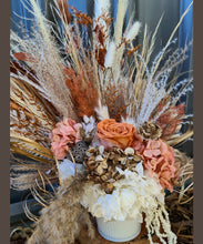 Load image into Gallery viewer, X - Welcome table flowers - rustic
