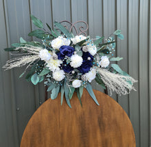 Load image into Gallery viewer, X - Welcome sign Everlasting flowers
